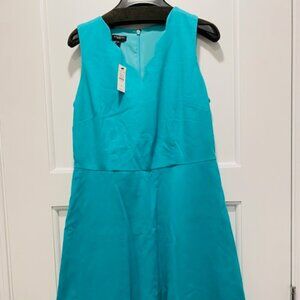 NWT Talbots Scalloped V-Neck Sheath Dress Size 4P